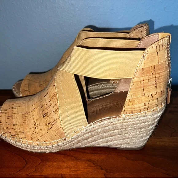 Gentle Souls by Kenneth Cole - Picture 3 of 6